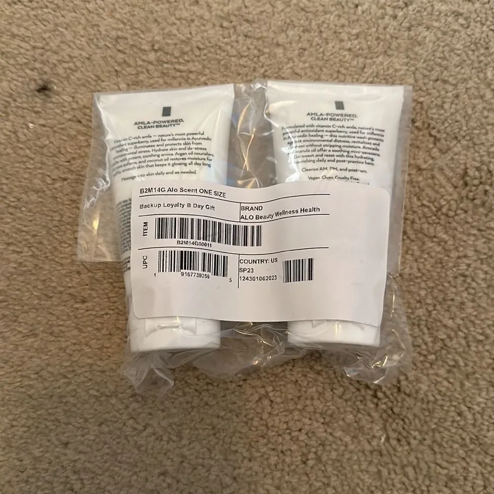 Alo yoga NWT body wash/lotion